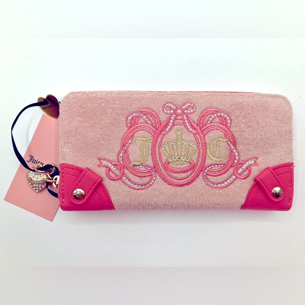 NWT Juicy Couture Blush Velvet Wallet with Mint Embroidery